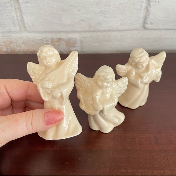 Three Ceramic Angels - Picture 8 of 14